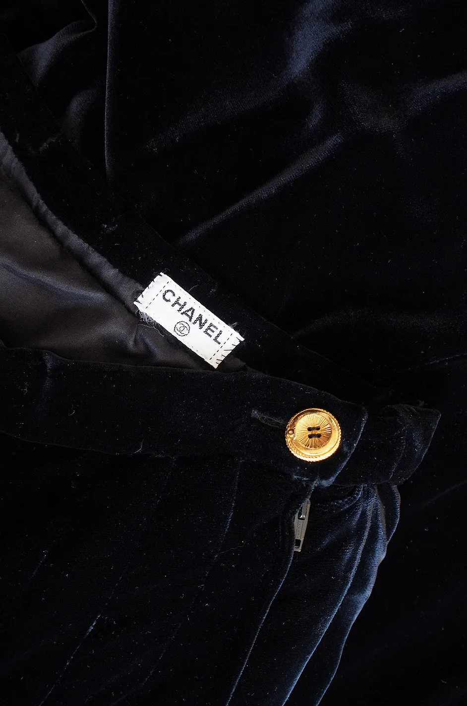 1980s Black Chanel Pleat Velvet Skirt