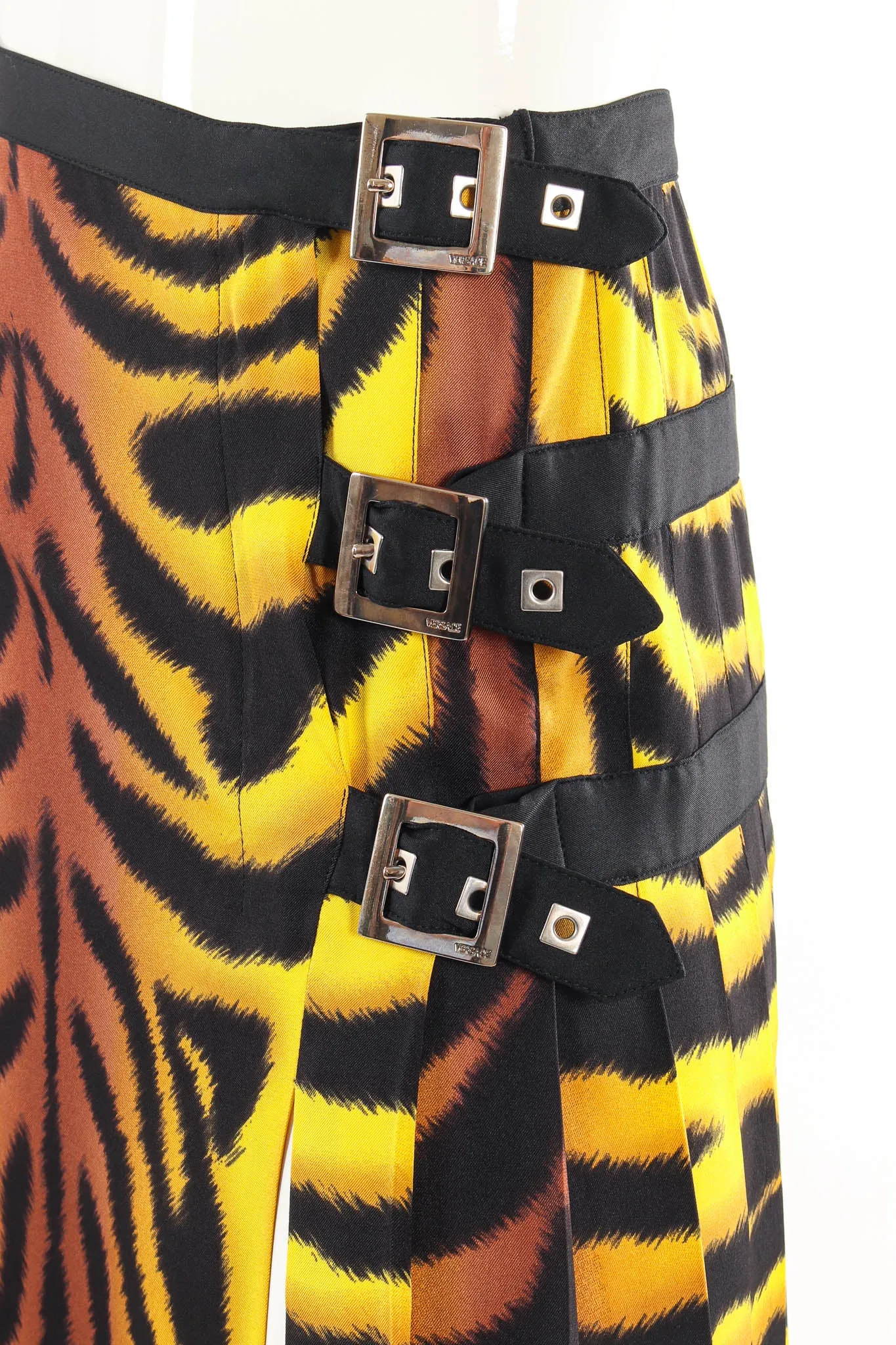 2004 A/W Tiger Pleat Tennis Skirt