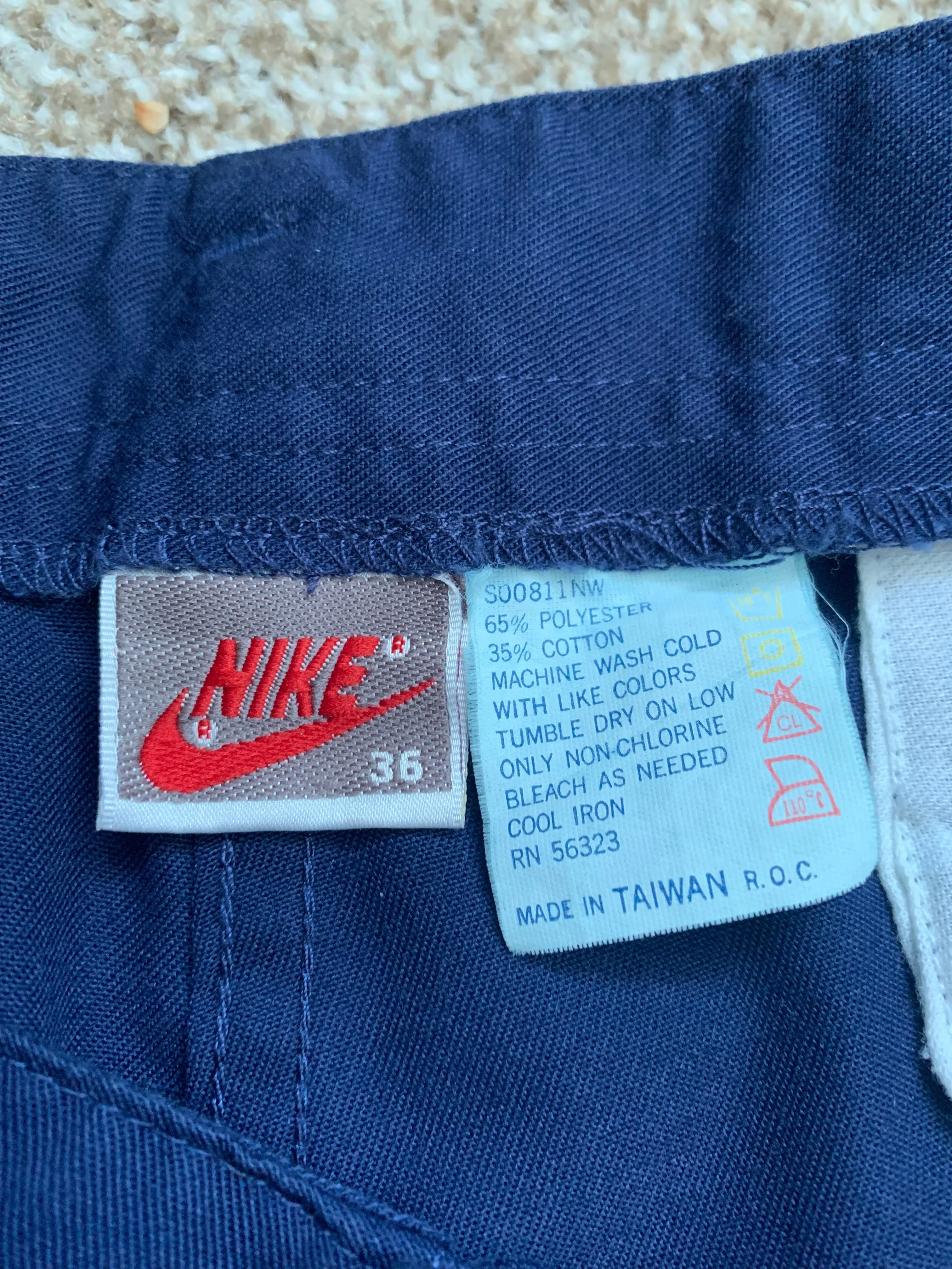 90s Nike Pleated Pants (33x34)
