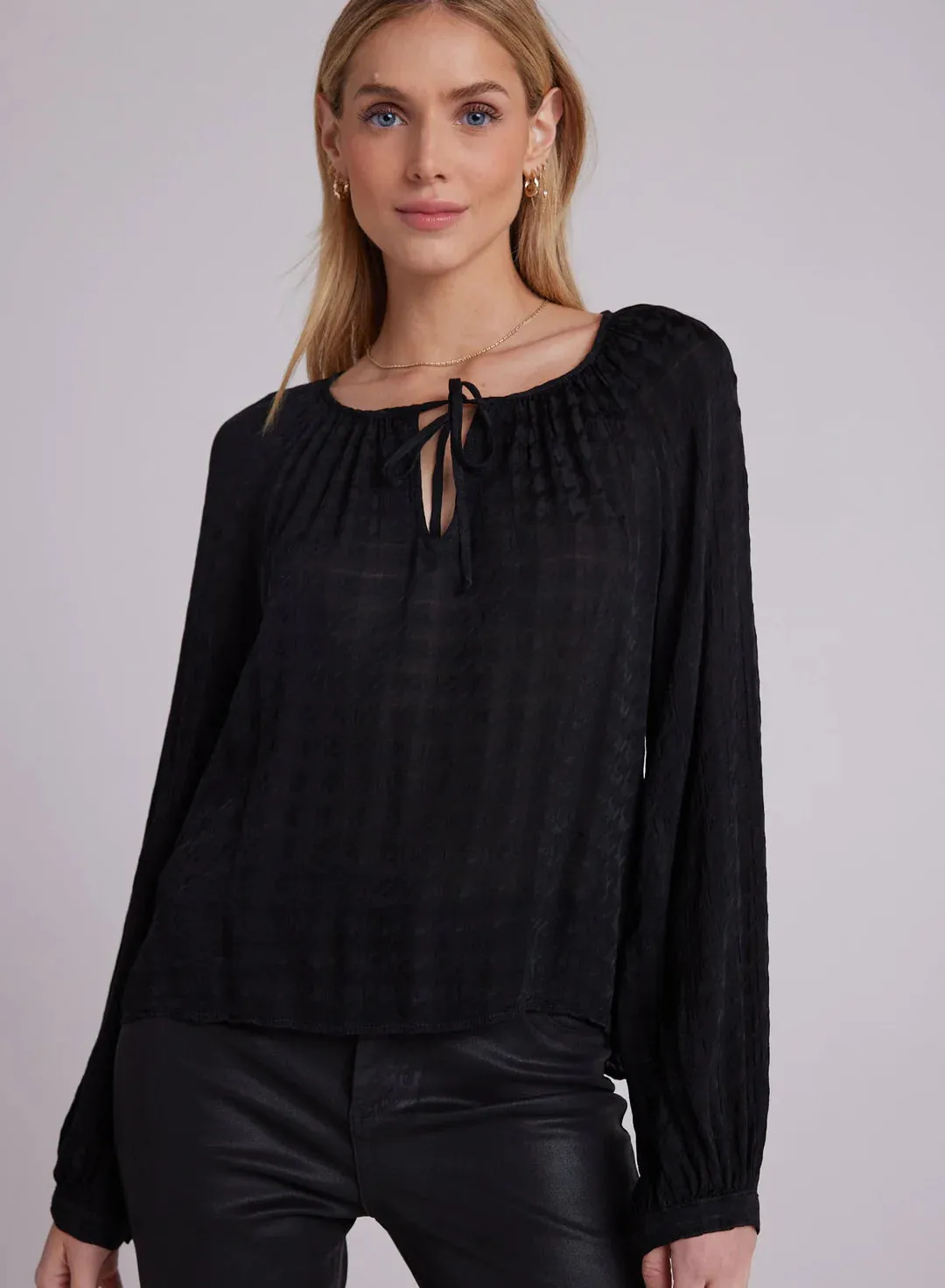 Bella Dahl Shirred Raglan Tie Front Blouse