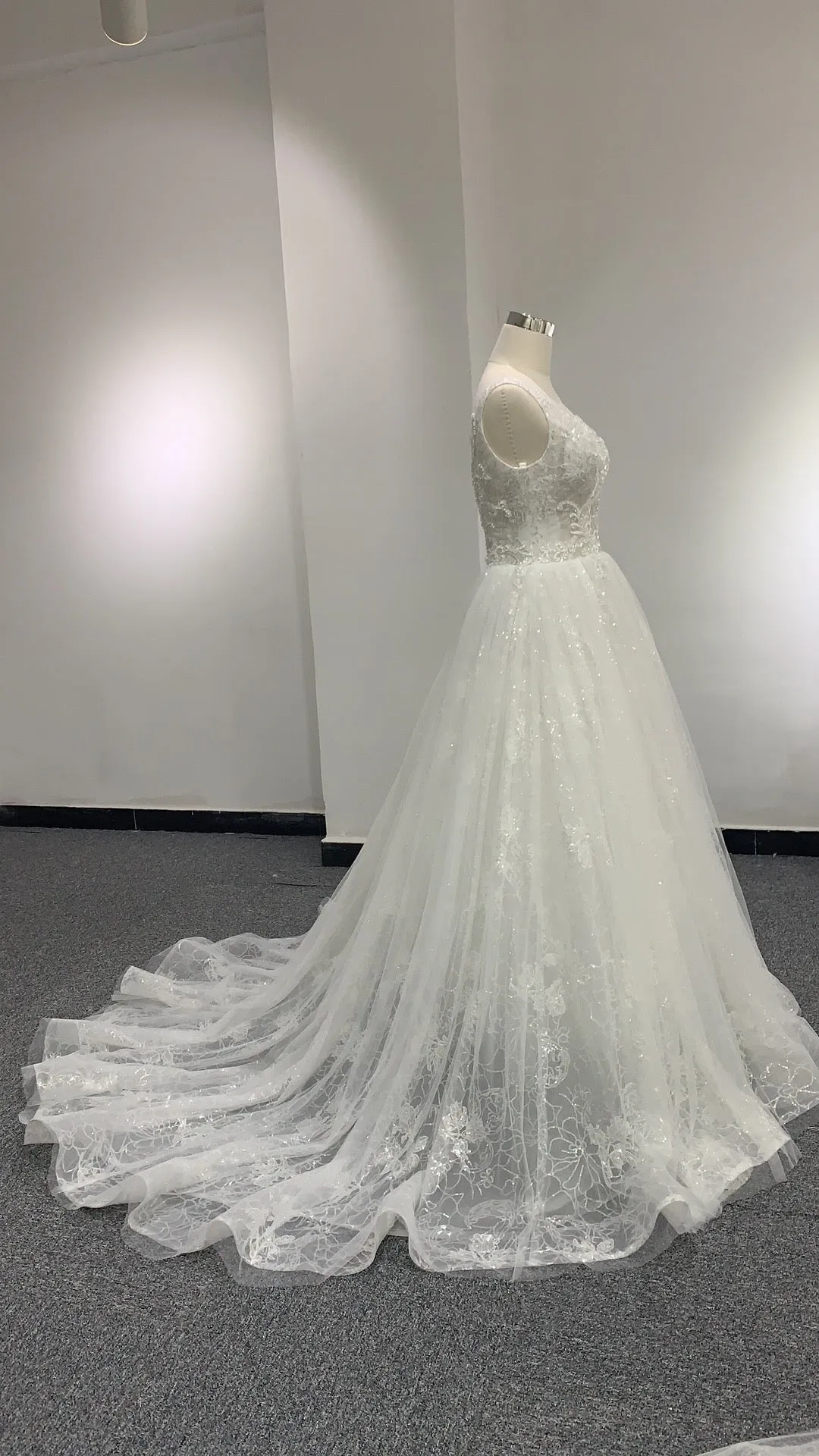 BYG stunning beautiful A line wedding dress