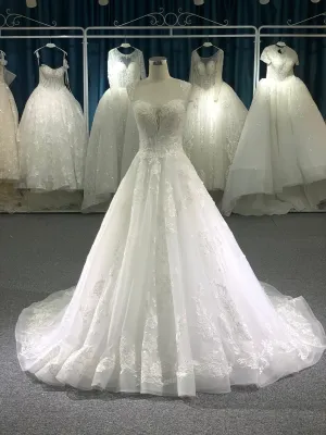 BYG sweetheart sleeveless wedding dress