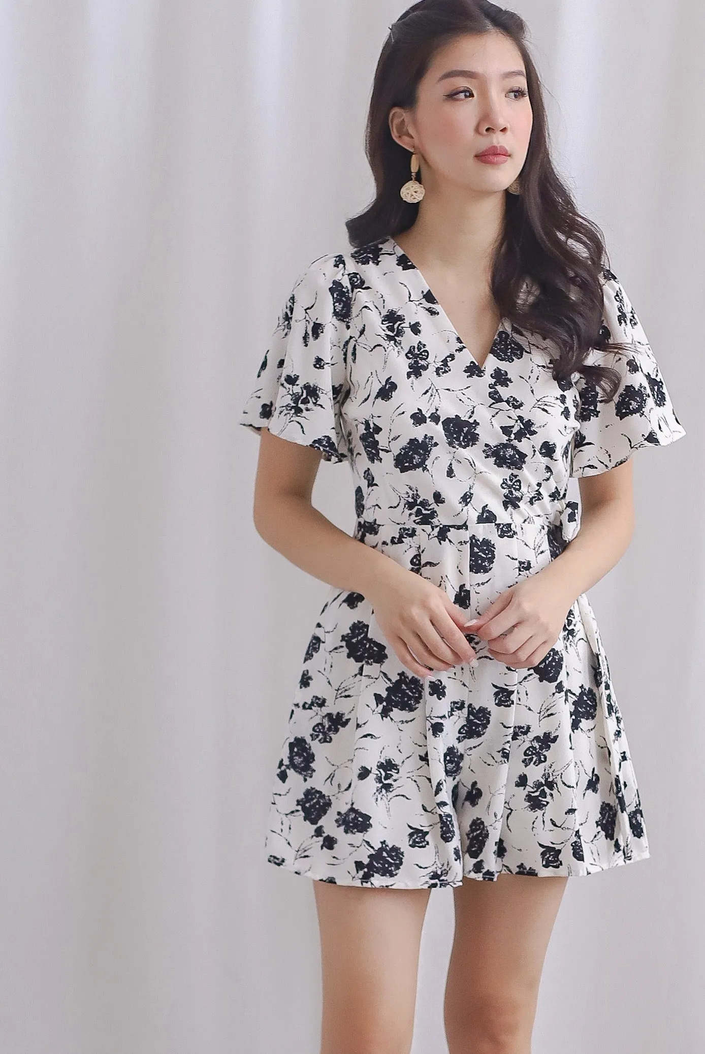 Delen Sleeve Faux Wrap Romper In White