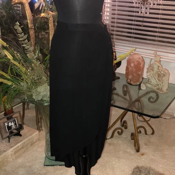 Emporio Armani Gorgeous Skirt SZ 44