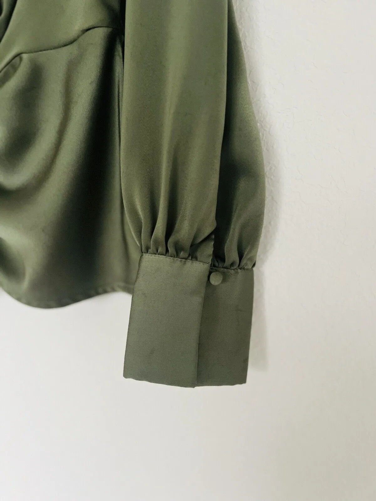 ENTRO Olive Satin Blouse Sz S Balloon Sleeves Flowy Workwear Office