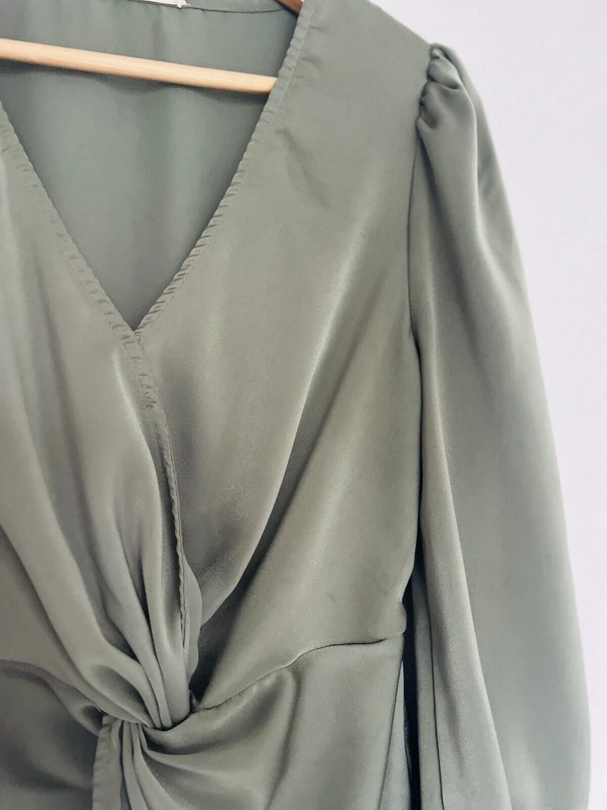 ENTRO Olive Satin Blouse Sz S Balloon Sleeves Flowy Workwear Office