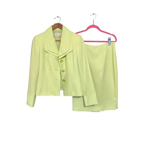 Evan-Picone Light Green Skirt Suit Set Size 6