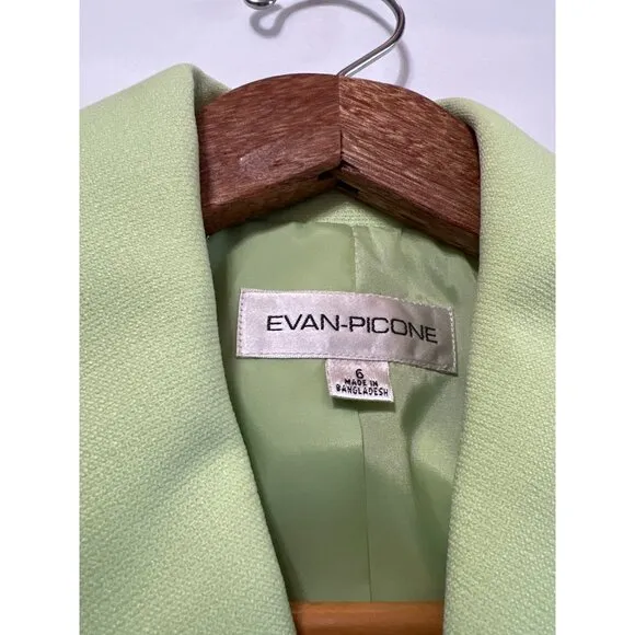 Evan-Picone Light Green Skirt Suit Set Size 6