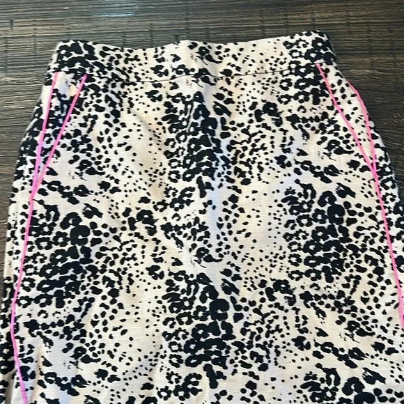 J Crew Linen Leopard Print Pencil Skirt With Pink Trim Size 6 NWT
