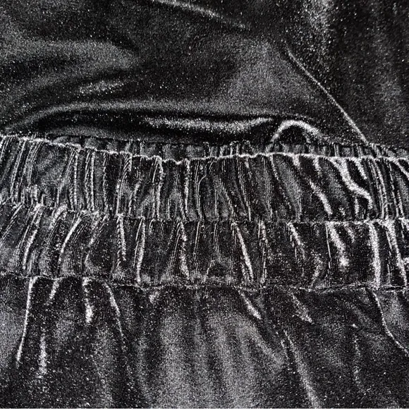 J.Crew Women’s Black Velvet Velour Pull On Straight Skirt Size Small