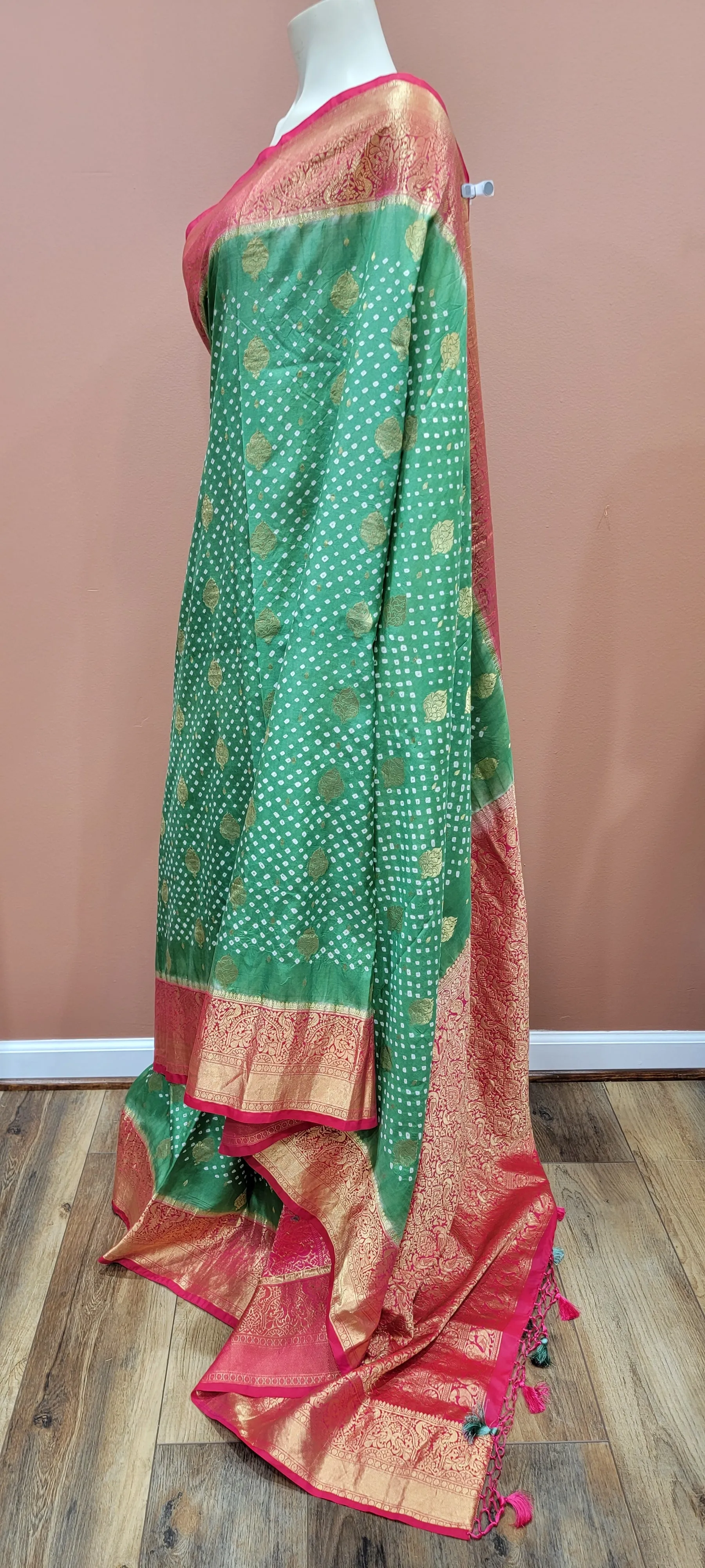 Kanchi Hand Tie Bandhini Saree Collection