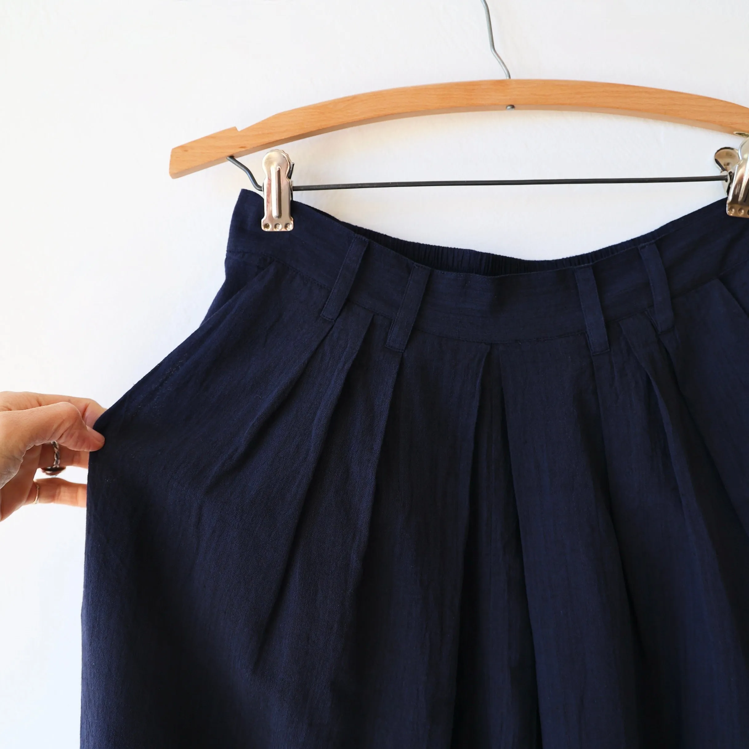 Khadi and Co. Cotton Pleated Pants - Dark Indigo