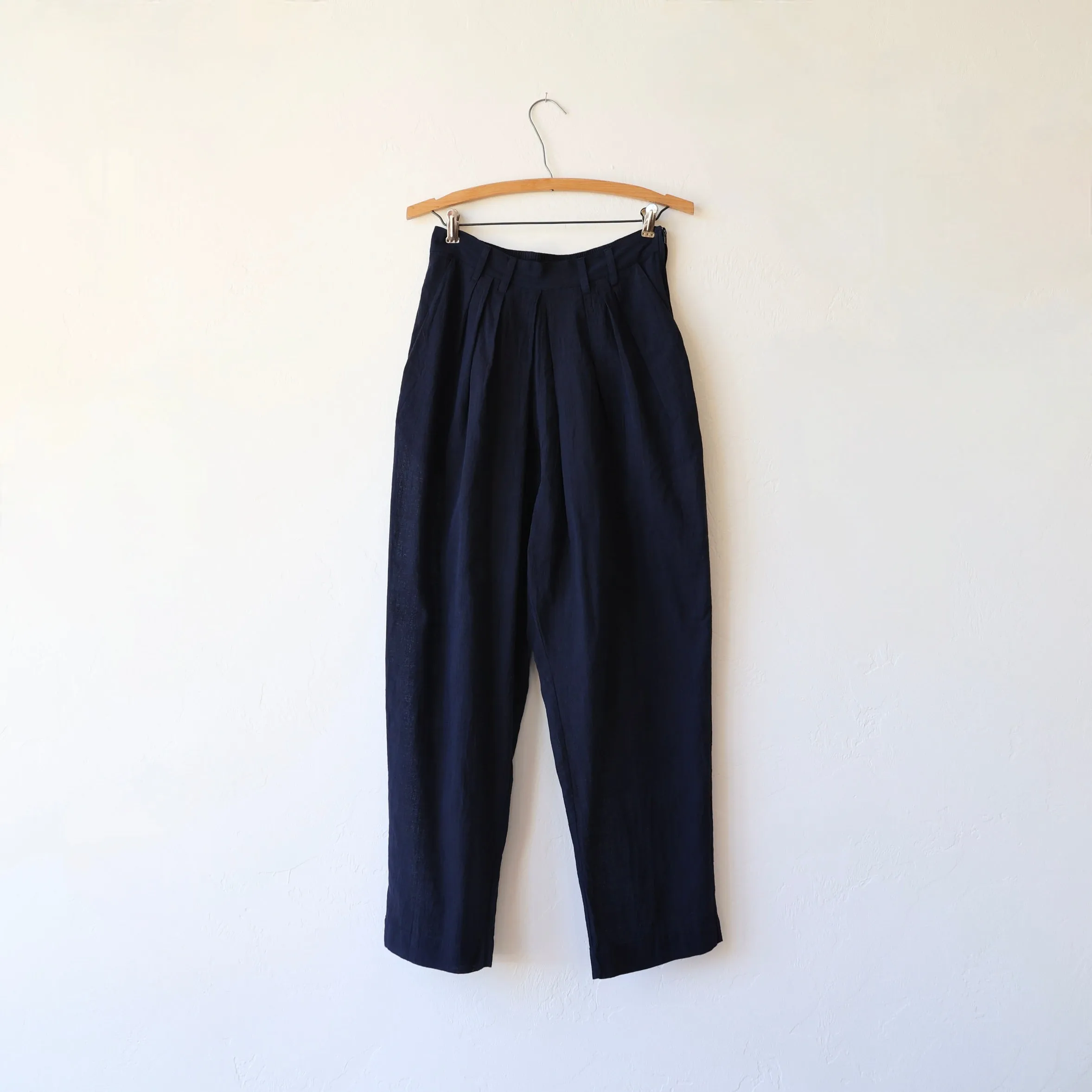 Khadi and Co. Cotton Pleated Pants - Dark Indigo