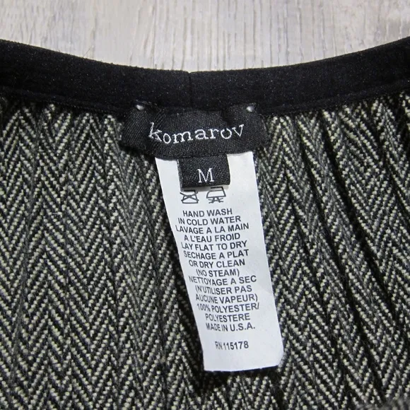 Komarov Herringbone Skirt Suit Diamond Quilt Pin Tuck &amp; Pleated Skirt