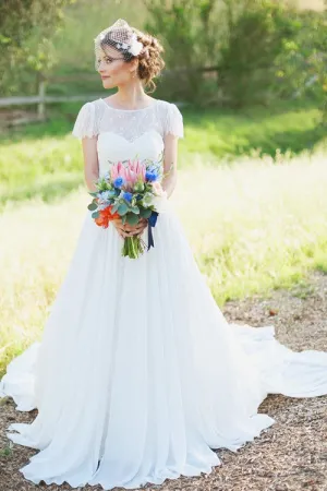 Lace Short Sleeves Bride Dress with Chiffon Skirt