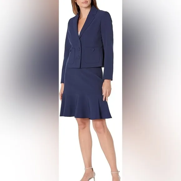 Le Suit Skirt Suit Set Skirt and Blazer Size 8 NWT
