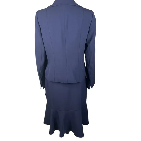 Le Suit Skirt Suit Set Skirt and Blazer Size 8 NWT
