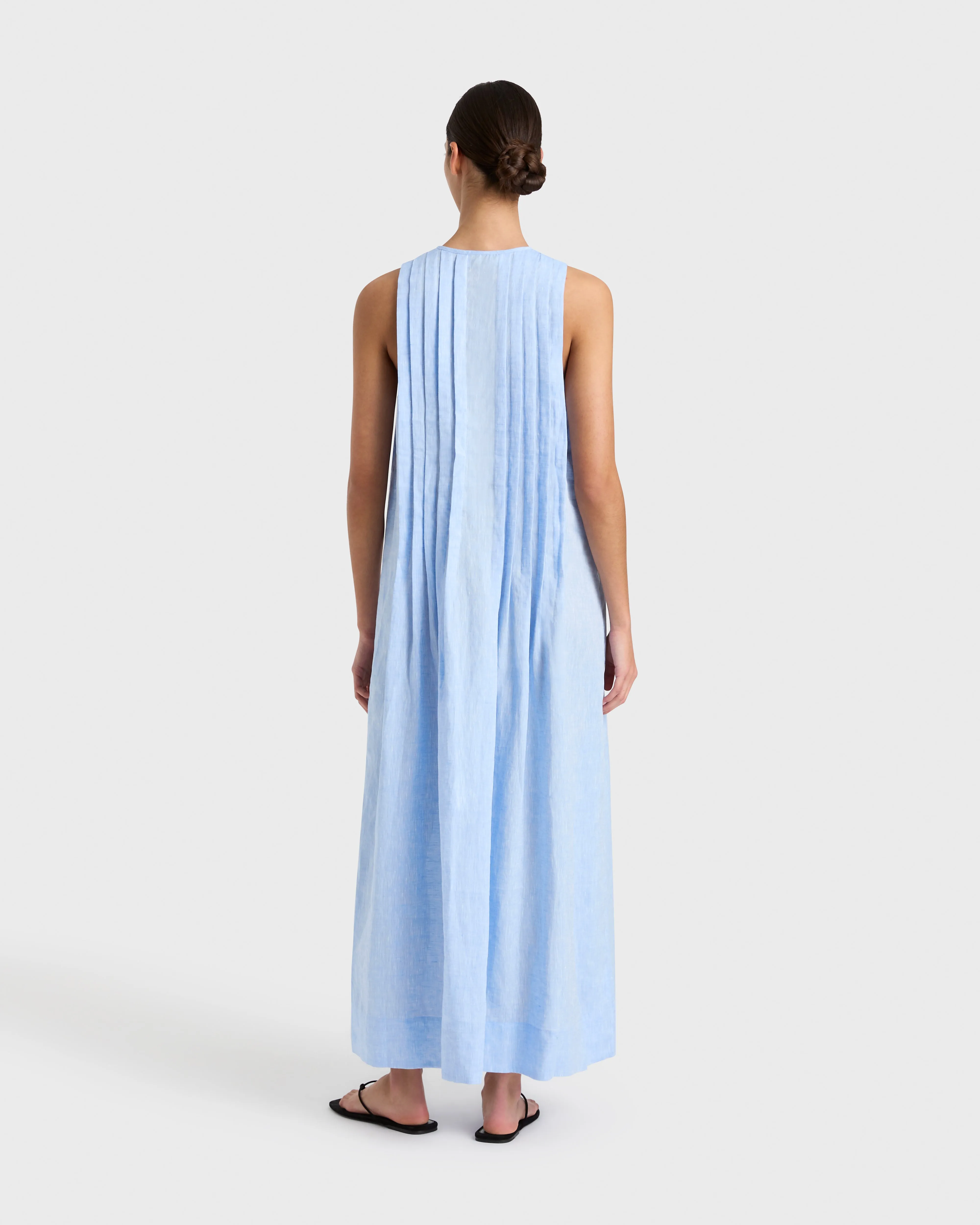 Leiden Pleat Front Maxi Dress - Sky