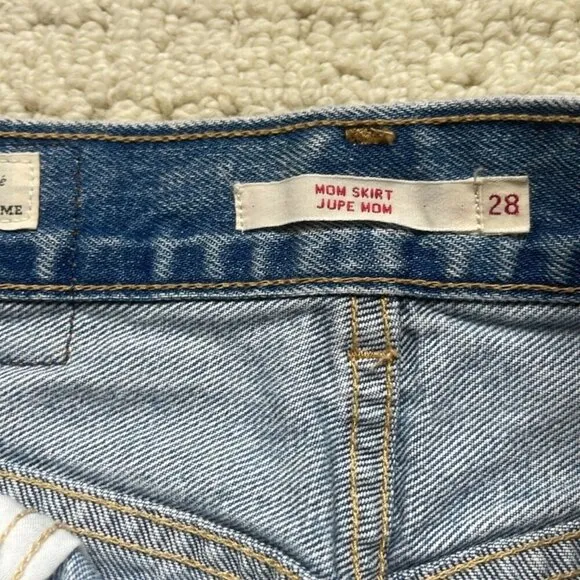Levi's Button Thru Denim Mom Skirt in Heart Of Stone Blue Size 28