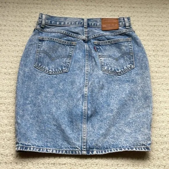 Levi's Button Thru Denim Mom Skirt in Heart Of Stone Blue Size 28