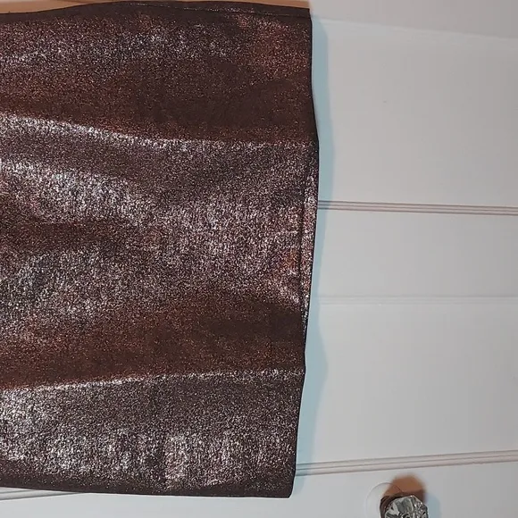 LOFT Gold Metallic Mini Shift Skirt NWOT