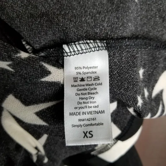 LuLaRoe BNWT XS Madison - black with white stars! ⭐