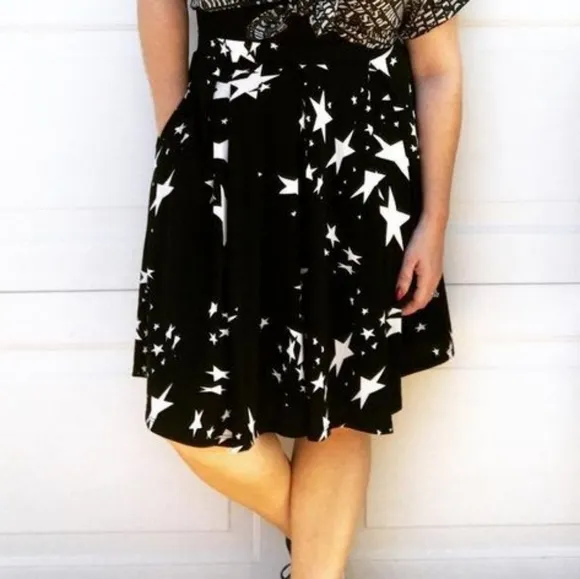 LuLaRoe BNWT XS Madison - black with white stars! ⭐