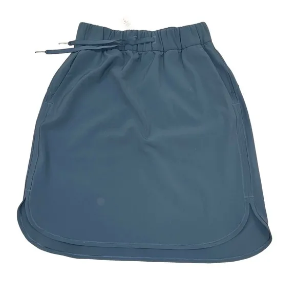 Lululemon On The Fly Skirt *21&quot;Sea Steel size 4
