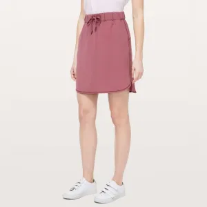 Lululemon On The Fly Skirt Woven, Misty Merlot