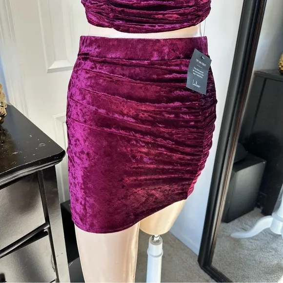 LULU’S LITERAL LEGEND VELVET RUCHED TWO PIECE MINI DRESS