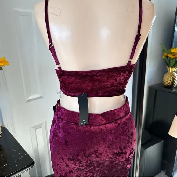 LULU’S LITERAL LEGEND VELVET RUCHED TWO PIECE MINI DRESS