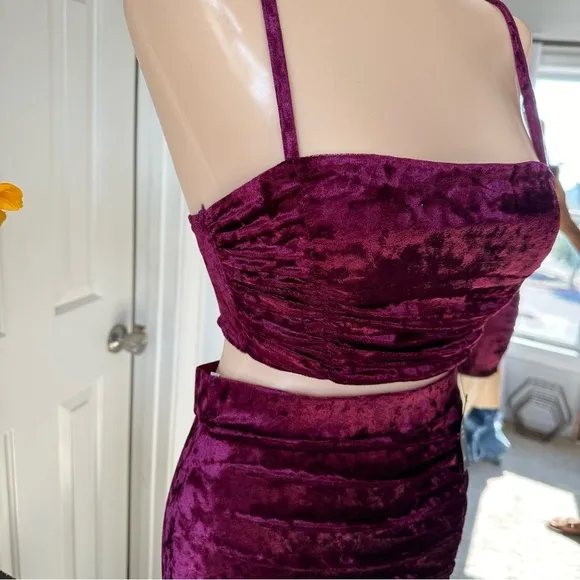 LULU’S LITERAL LEGEND VELVET RUCHED TWO PIECE MINI DRESS