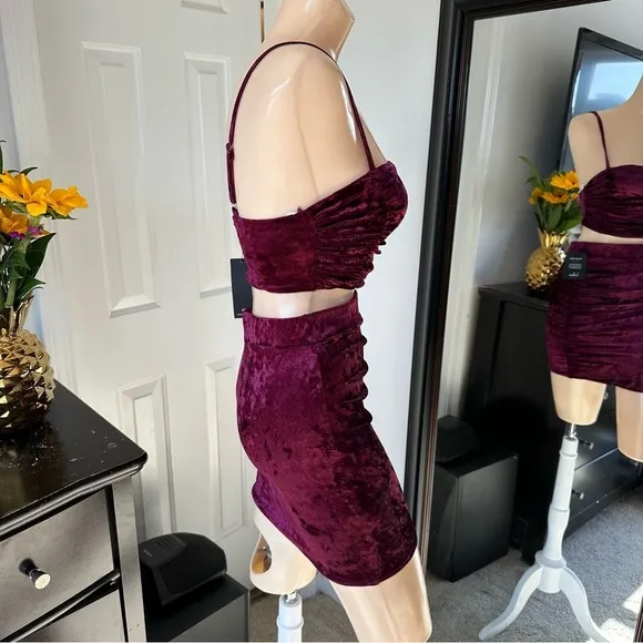 LULU’S LITERAL LEGEND VELVET RUCHED TWO PIECE MINI DRESS