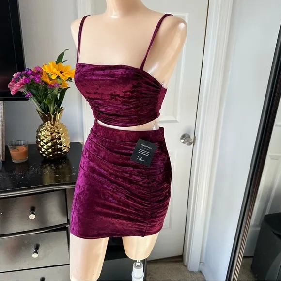 LULU’S LITERAL LEGEND VELVET RUCHED TWO PIECE MINI DRESS