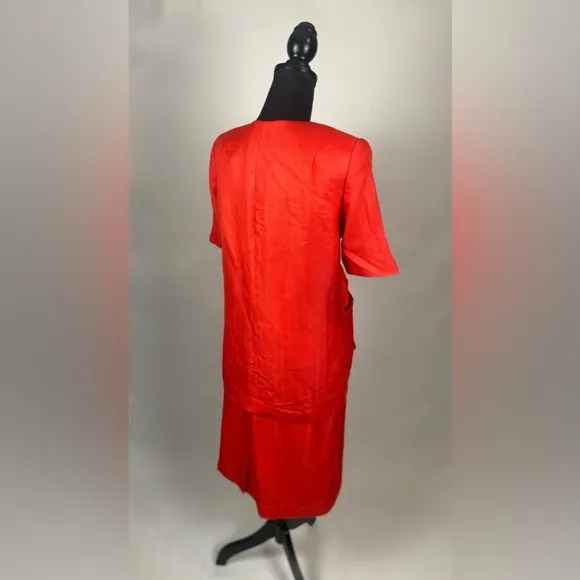 Matching set skirt suit Vintage 80s, 2 pc Red gold buttons &amp; chain Plus Size