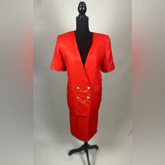 Matching set skirt suit Vintage 80s, 2 pc Red gold buttons &amp; chain Plus Size