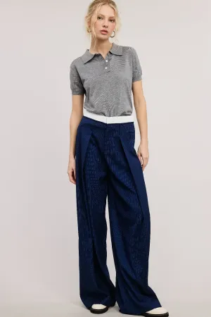NAVY STRIPE PLEATED PANTS