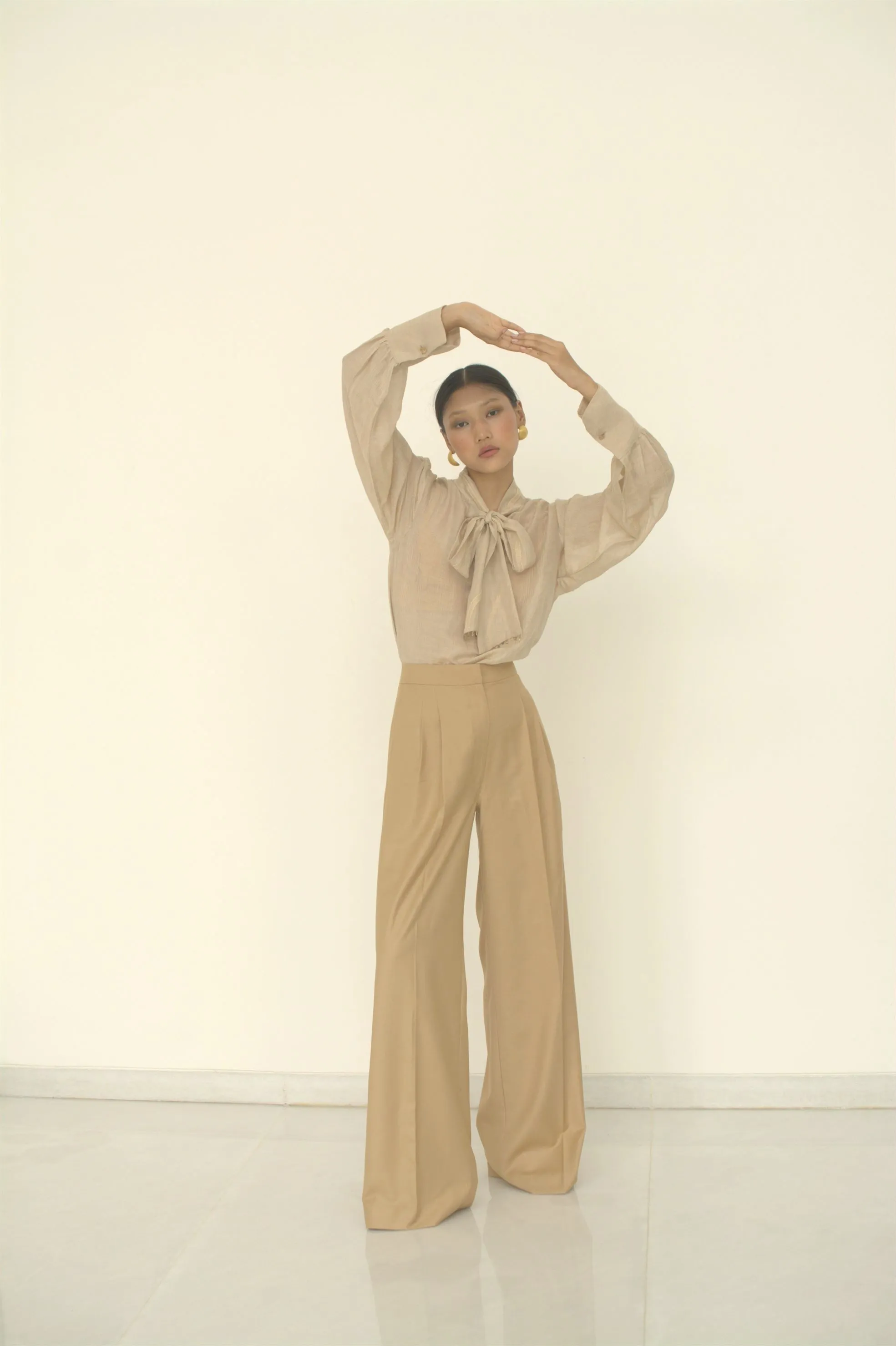 New Season Summer to Fall 2024--Blouse Embroidered Bow Tie Silk Ecru-CR/S/041-Suzanne-Fashion Edit Hemji