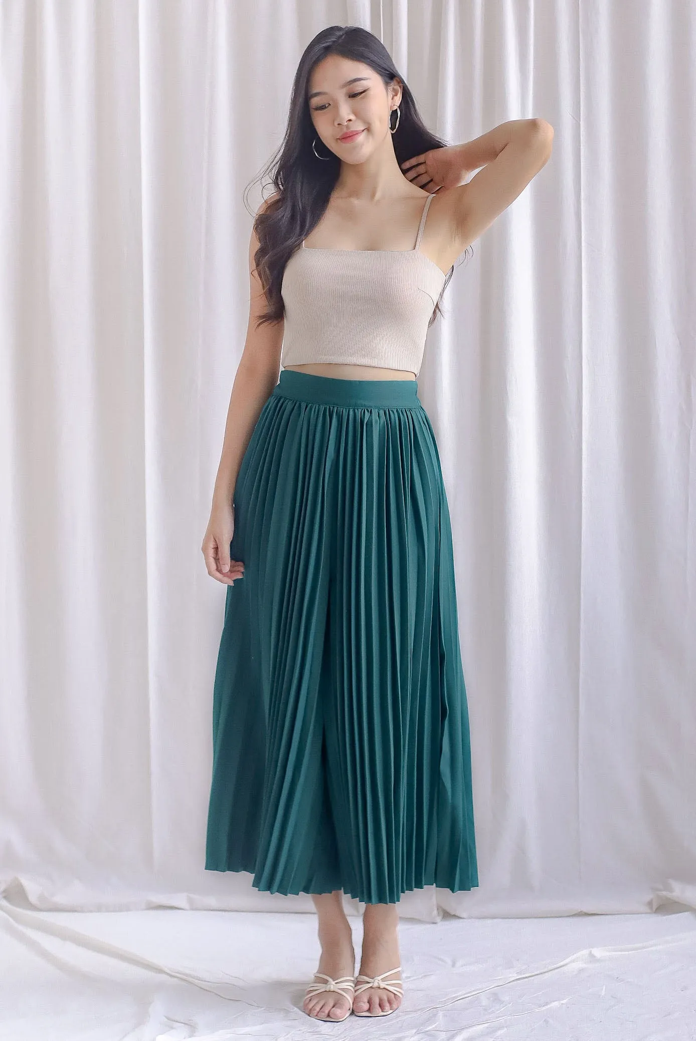 Nicole Pleated Maxi Pants In Forest Green