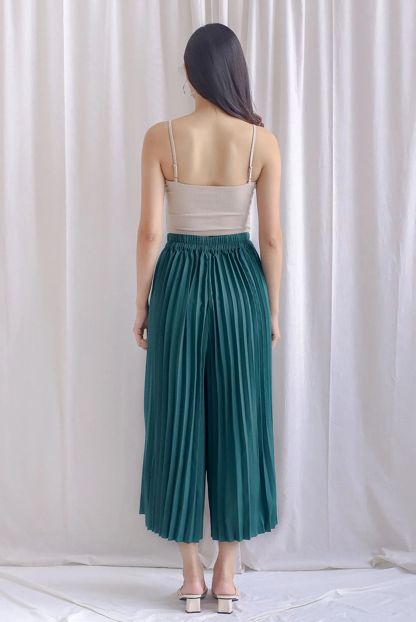 Nicole Pleated Maxi Pants In Forest Green