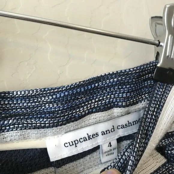 NORDSTROM cupcakes and cashmere Rose Flared Mini Skirt