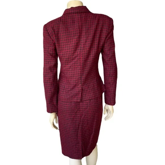 Norton McNaughton Vintage zippered Front skirt Suit