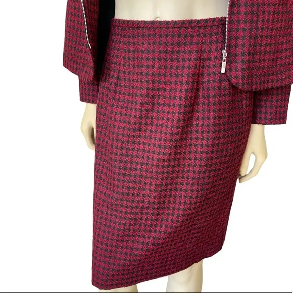 Norton McNaughton Vintage zippered Front skirt Suit