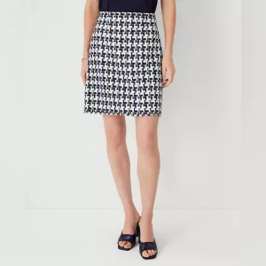 NWT Ann Taylor Houndstooth‎ Tweed Fringe A-Line Skirt White/Navy Size 14