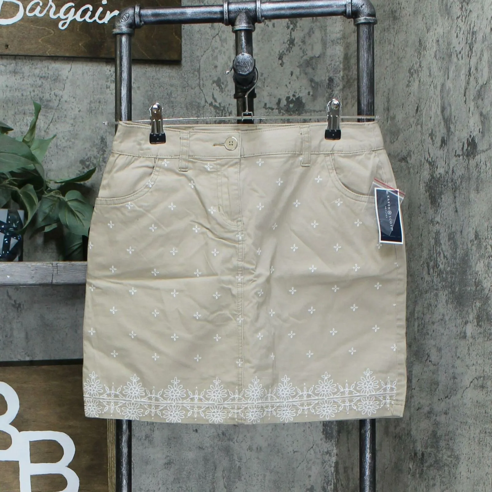 NWT Karen Scott Petite Caraway Stars Embroidered Skort. H100081818PT 4 Petite