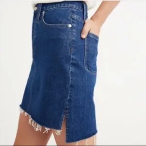 NWT Madewell blue denim skirt with cut-off hem