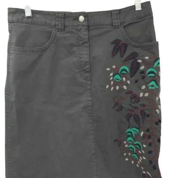Oilily Gray Embroidered Knee Length Boho Skirt Size 38 US 8 Floral Stretch Chino