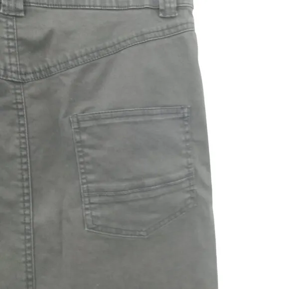 Oilily Gray Embroidered Knee Length Boho Skirt Size 38 US 8 Floral Stretch Chino