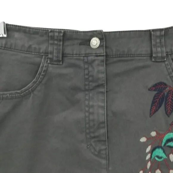 Oilily Gray Embroidered Knee Length Boho Skirt Size 38 US 8 Floral Stretch Chino