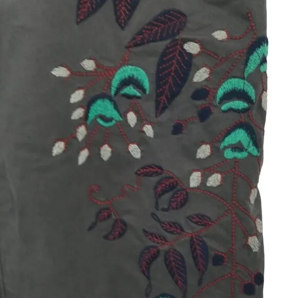 Oilily Gray Embroidered Knee Length Boho Skirt Size 38 US 8 Floral Stretch Chino